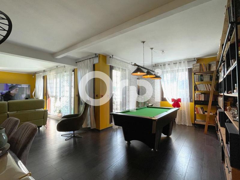 Appartement - 152 m² - 4 pièces