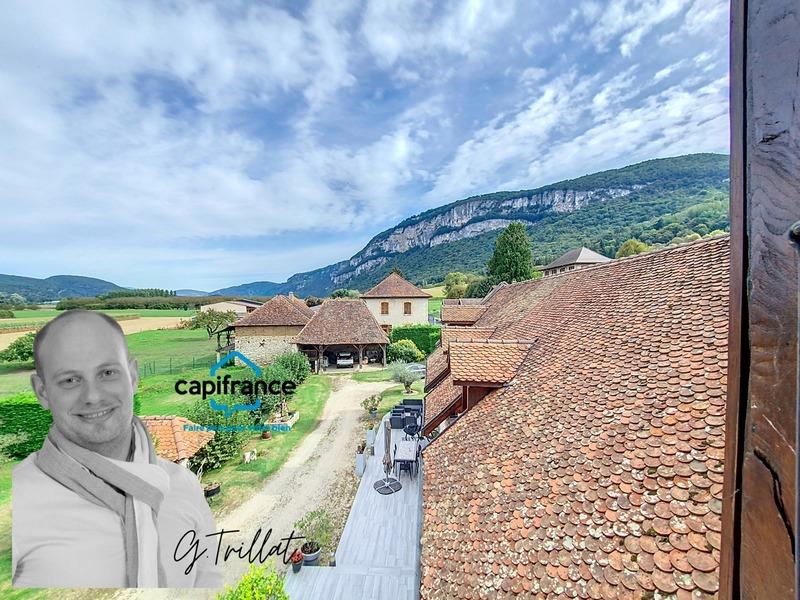 Maison - 330 m² - 7 pièces