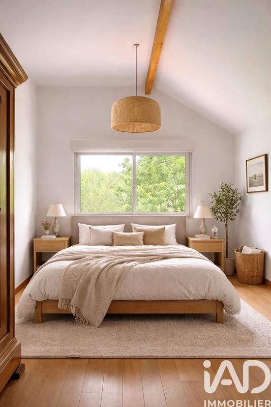 Maison - 180 m² - 7 pièces