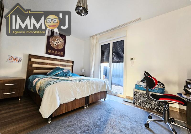 Maison - 180 m² - 5 pièces