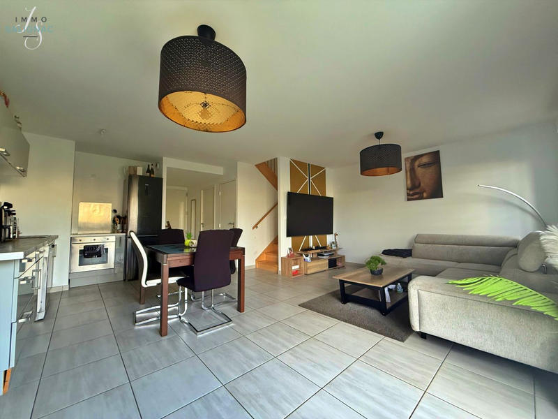 Maison - 85 m² - 4 pièces