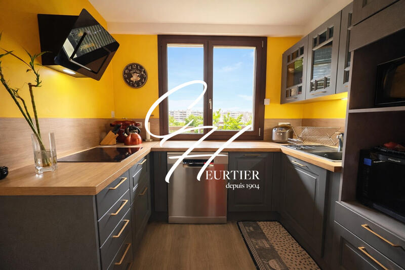 Appartement - 88 m² - 4 pièces