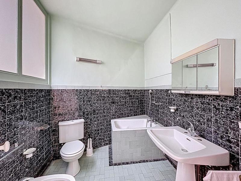 Immeuble - 240 m² - 10 pièces