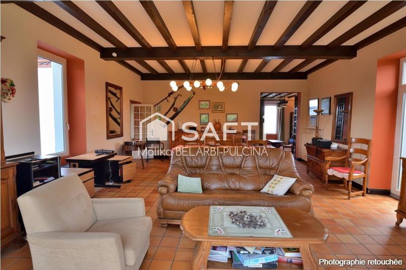 Maison - 201 m² - 7 pièces