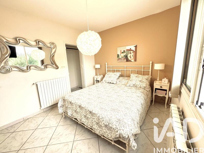 Maison - 202 m² - 6 pièces