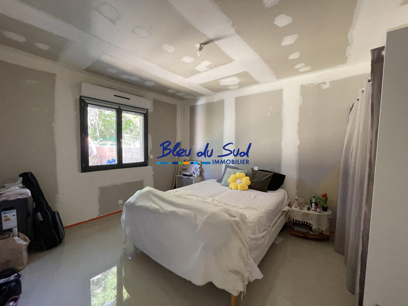 Maison - 96 m² - 3 pièces