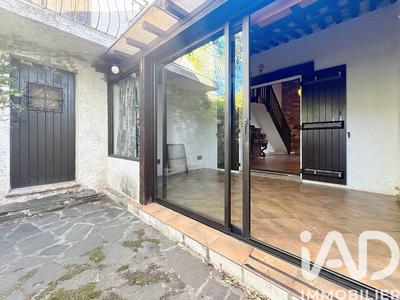 Maison - 97 m² - 5 pièces