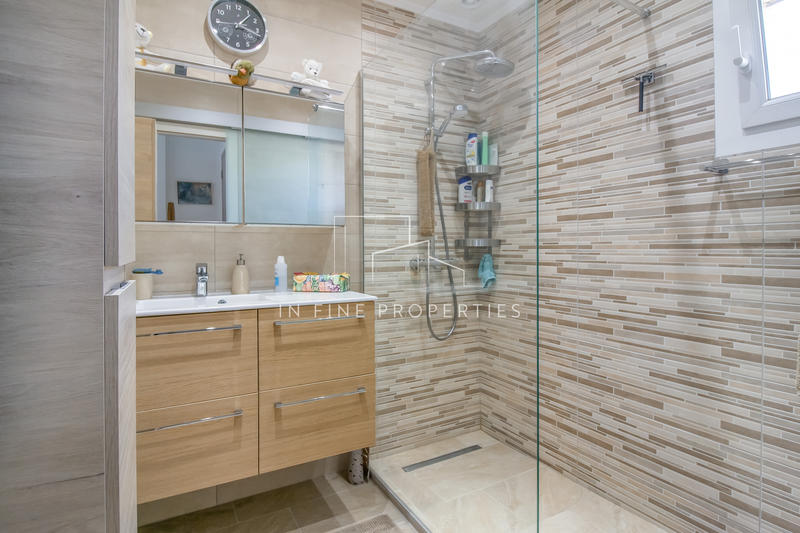 Maison - 111 m² - 4 pièces