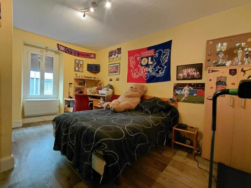 Appartement - 85 m² - 5 pièces