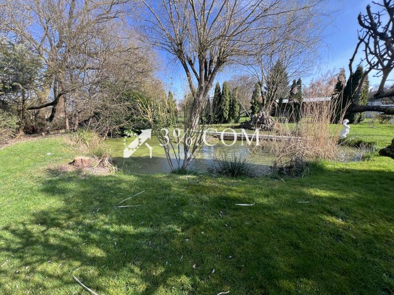 Propriété - 110 m² - 6 pièces