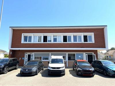 Local d'activité / Entrepôt - 950 m² - 30 pièces