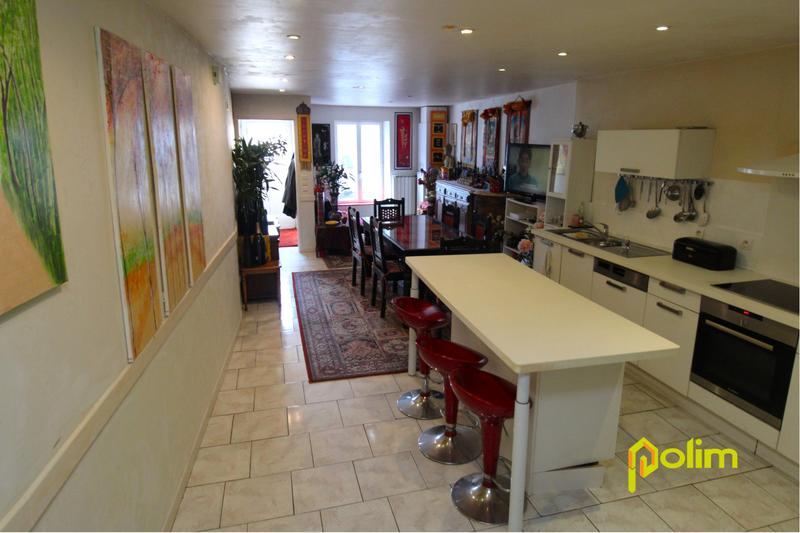 Maison - 169 m² - 6 pièces