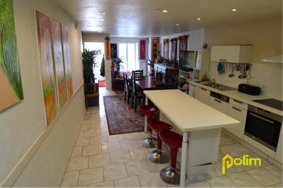 Maison - 169 m² - 6 pièces