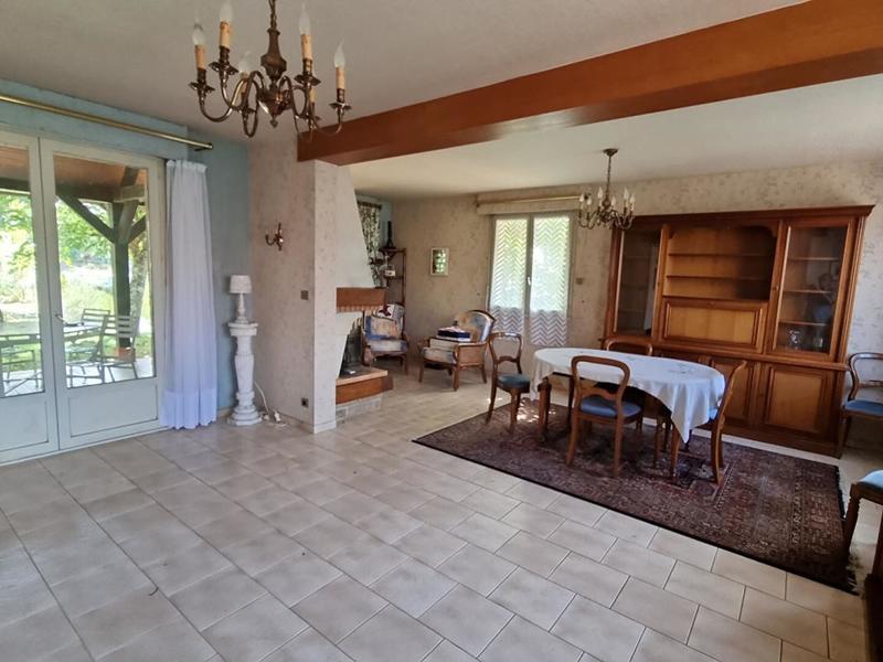 Maison - 156 m² - 8 pièces
