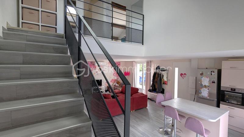 Maison - 227 m² - 8 pièces