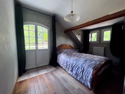 Maison - 200 m² - 7 pièces