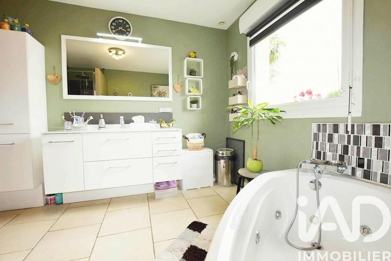 Maison - 138 m² - 6 pièces