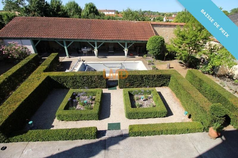 Maison bourgeoise - 217 m² - 6 pièces
