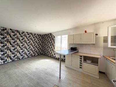 Appartement - 92 m² - 5 pièces