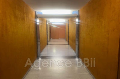 Appartement - 80 m² - 3 pièces