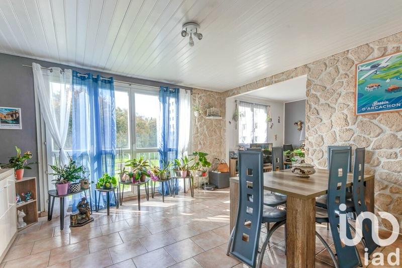 Appartement - 88 m² - 5 pièces