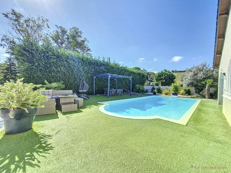 Maison - 170 m² - 6 pièces