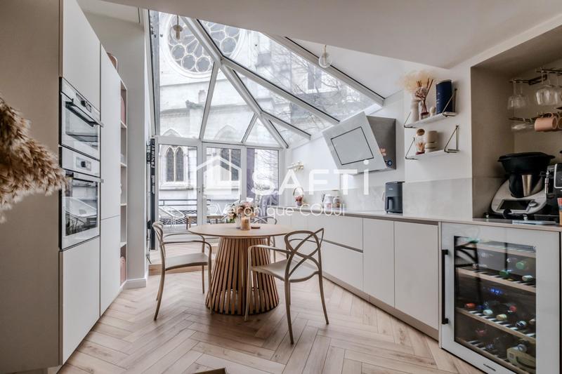 Appartement - 82 m² - 4 pièces