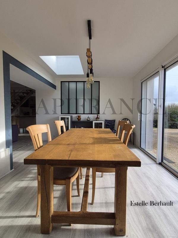 Maison - 177 m² - 8 pièces