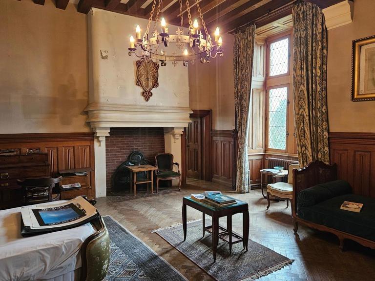 Manoir - 1 400 m² - 25 pièces