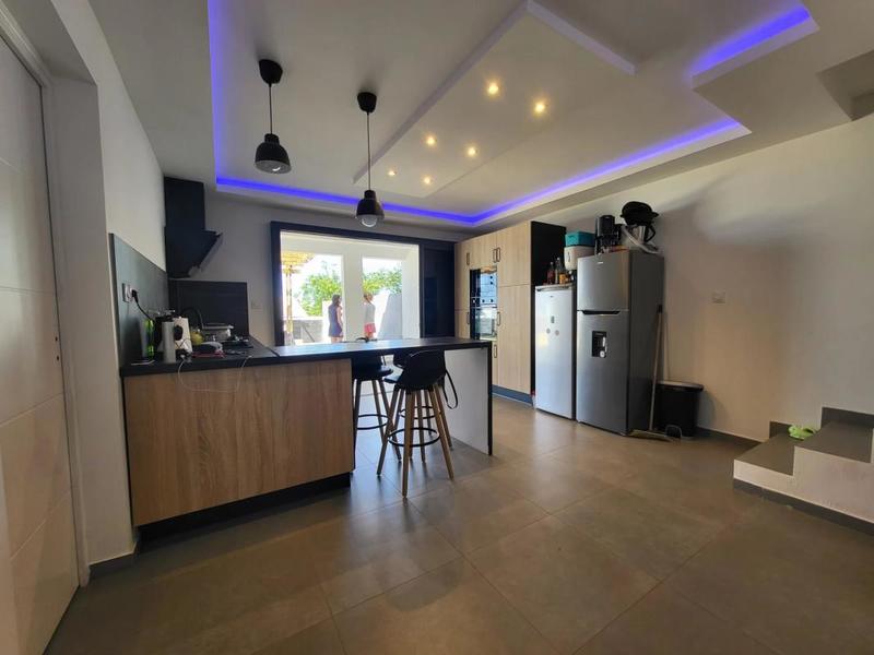 Villa - 100 m² - 4 pièces