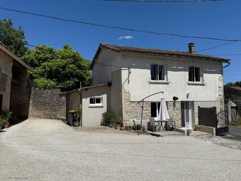 Maison - 240 m² - 9 pièces