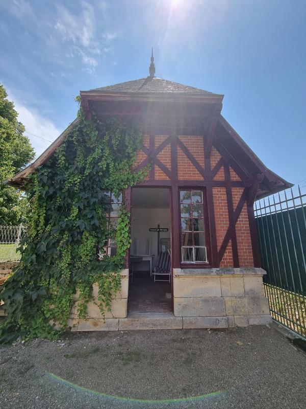 Château - 402 m² - 15 pièces