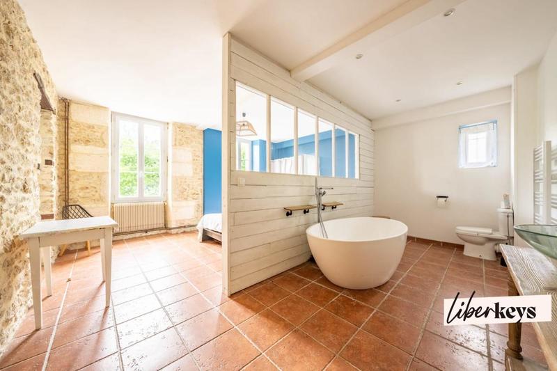 Maison de village - 270 m² - 8 pièces