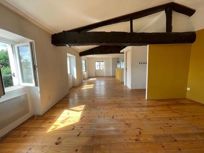 Appartement - 95 m² - 4 pièces