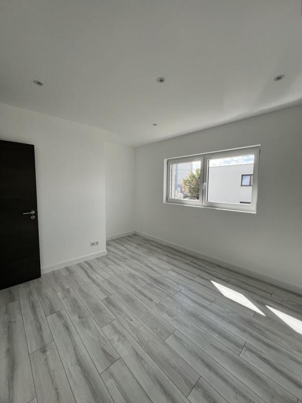 Maison traditionnelle - 150 m² - 6 pièces