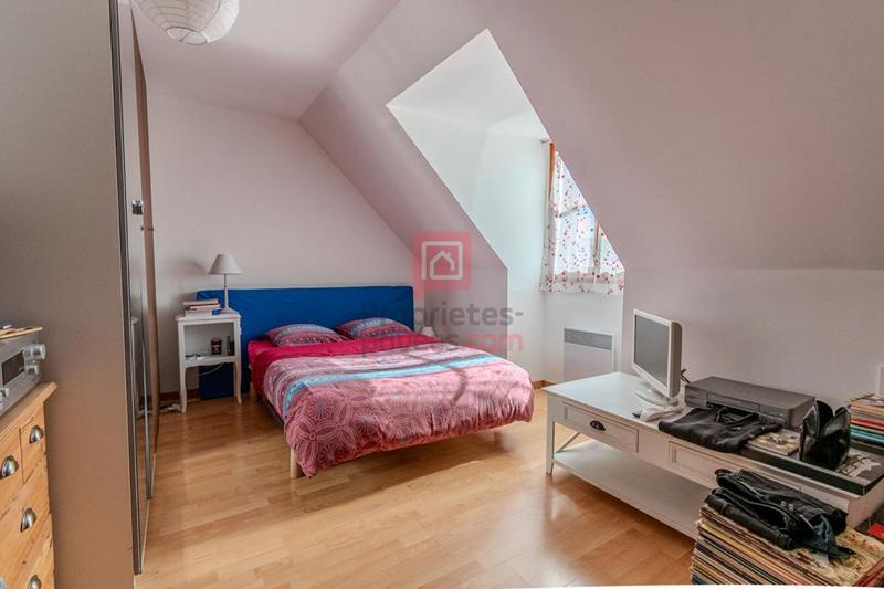 Maison - 104 m² - 7 pièces