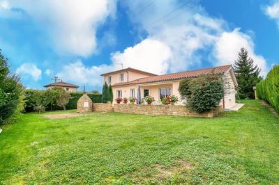 Maison - 140 m² - 6 pièces