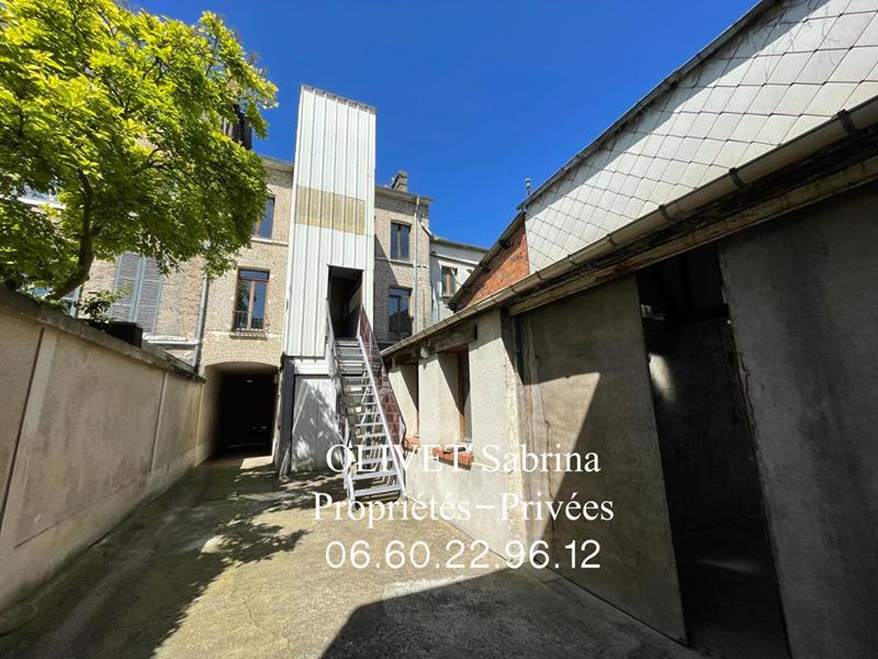 Immeuble - 175 m² - 6 pièces