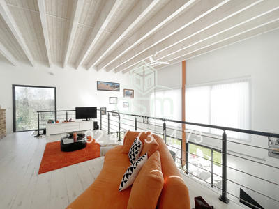 Maison - 166 m² - 5 pièces