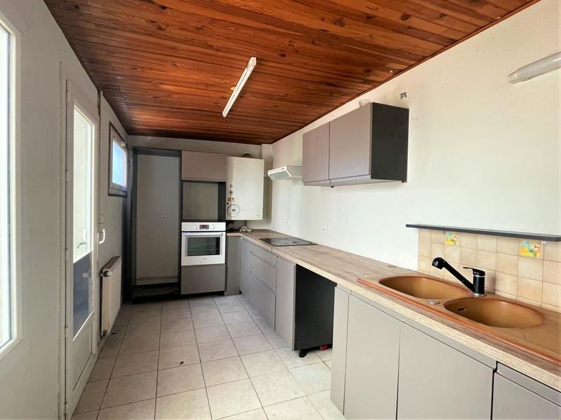 Maison de village - 205 m² - 7 pièces