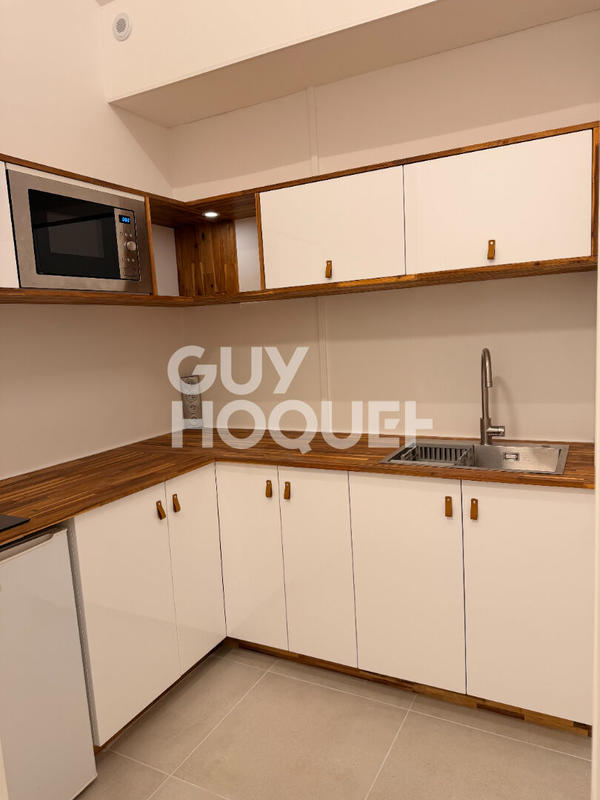 Local d'activité / Entrepôt - 48 m² - 2 pièces