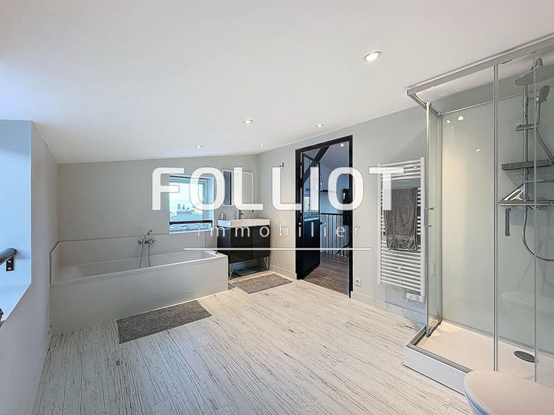 Maison - 141 m² - 5 pièces