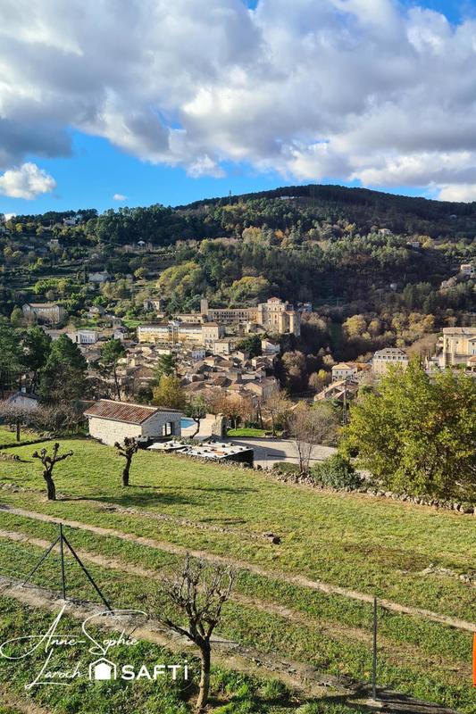 Maison - 108 m² - 5 pièces