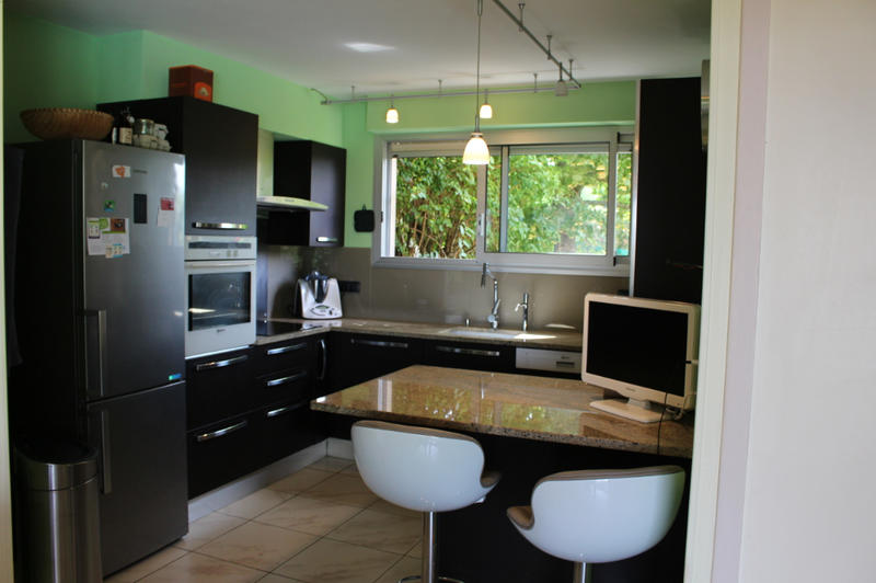 Maison - 220 m² - 6 pièces