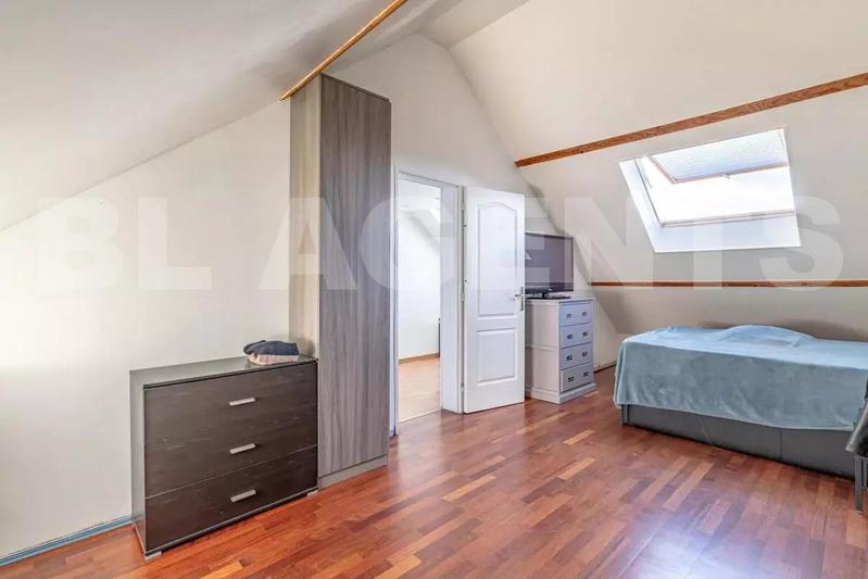 Maison traditionnelle - 96 m² - 5 pièces