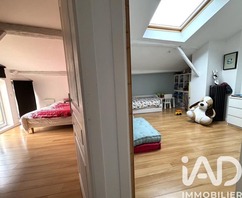 Maison - 245 m² - 8 pièces