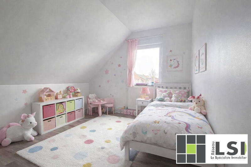 Maison - 130 m² - 9 pièces