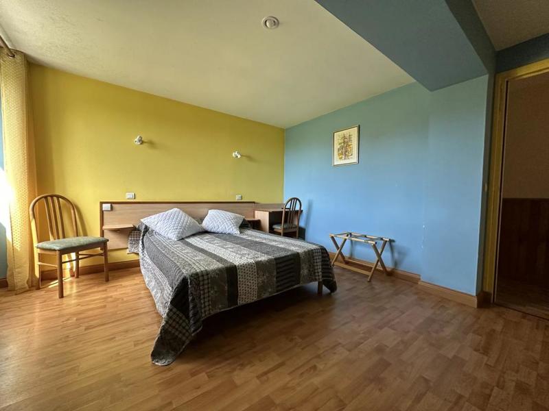 Propriété - 350 m² - 10 pièces