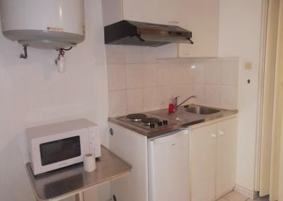 Studio - 14 m² - 1 pièce