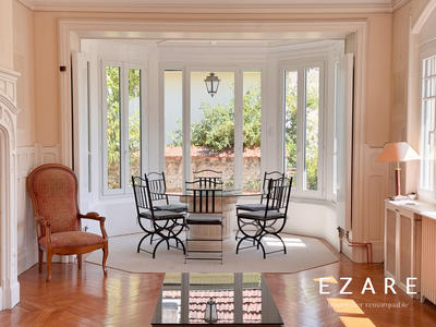 Maison - 160 m² - 5 pièces